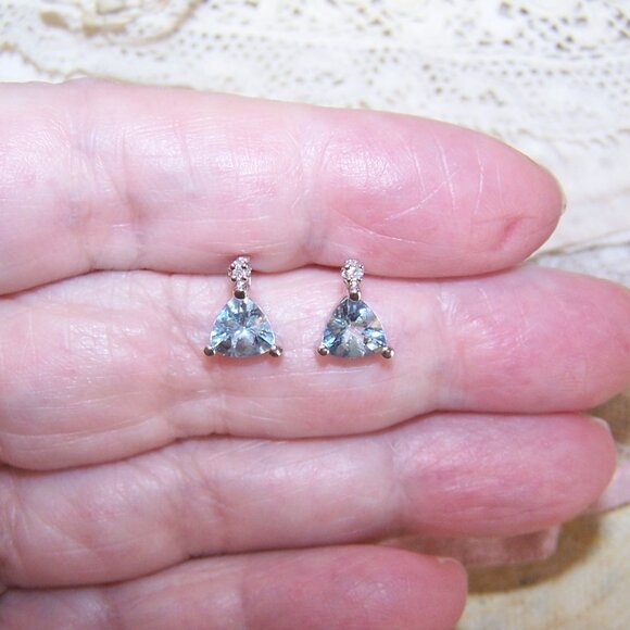 Vintage 14K Gold 1.12CT TW Diamond Blue Quartz Stud Earrings - Posts with Nuts - Picture 5 of 8